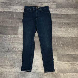 Levi High Rise Skinny Jeans